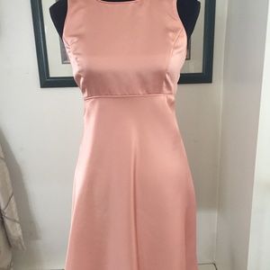DONNA RICCO  Dress in a beautiful peach color